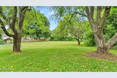 53 Greenings Ave, Pittsfield, MA 01201 - Photo 43