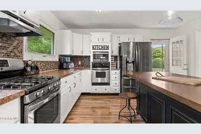 53 Greenings Ave, Pittsfield, MA 01201 - Photo 11