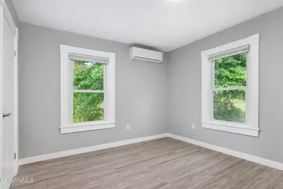 181/183 North St, Williamstown, MA 01267 - Photo 39