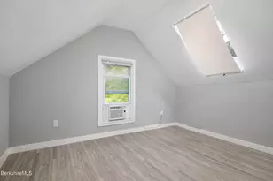 181/183 North St, Williamstown, MA 01267 - Photo 41