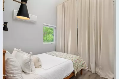181/183 North St, Williamstown, MA 01267 - Photo 17