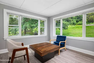 181/183 North St, Williamstown, MA 01267 - Photo 25