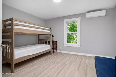 181/183 North St, Williamstown, MA 01267 - Photo 33