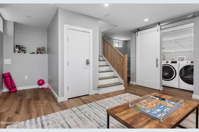 181/183 North St, Williamstown, MA 01267 - Photo 19