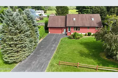 149 Longview Ter, Pittsfield, MA 01201 - Photo 3