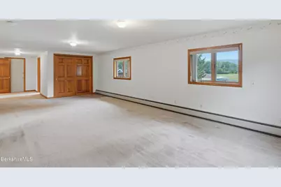149 Longview Ter, Pittsfield, MA 01201 - Photo 33