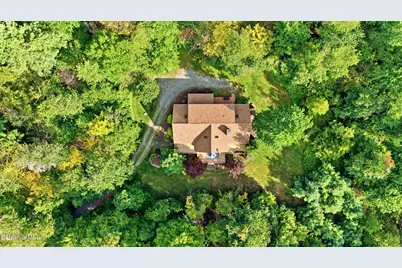 354 Woodmere Rd, Becket, MA 01223 - Photo 5