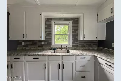 1303 North St, Pittsfield, MA 01201 - Photo 13