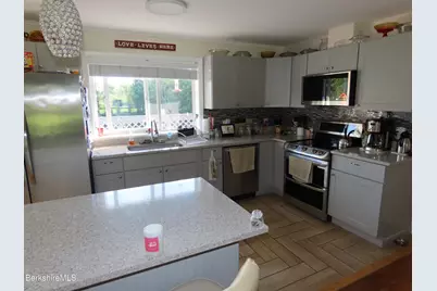 220 E Windsor Rd, Peru, MA 01235 - Photo 9