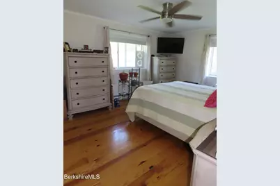 220 E Windsor Rd, Peru, MA 01235 - Photo 25