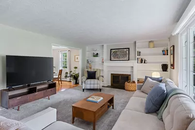139 Mountain Dr, Pittsfield, MA 01201 - Photo 11