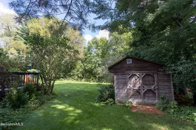 139 Mountain Dr, Pittsfield, MA 01201 - Photo 25