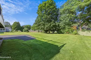 17 Howe Rd, Pittsfield, MA 01201 - Photo 27