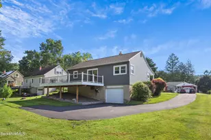 17 Howe Rd, Pittsfield, MA 01201 - Photo 3