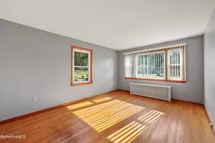17 Howe Rd, Pittsfield, MA 01201 - Photo 9
