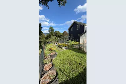 427 State St, North Adams, MA 01247 - Photo 9