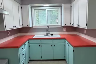 427 State St, North Adams, MA 01247 - Photo 27
