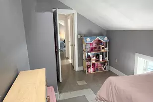 427 State St, North Adams, MA 01247 - Photo 37