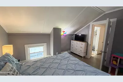427 State St, North Adams, MA 01247 - Photo 39