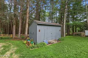 18 Hemlock Hill Rd, Great Barrington, MA 01230 - Photo 45