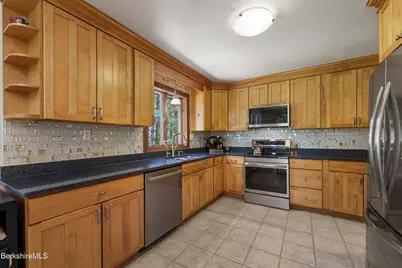 18 Hemlock Hill Rd, Great Barrington, MA 01230 - Photo 19