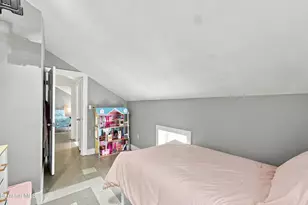 427 State St, North Adams, MA 01247 - Photo 57