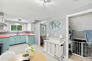 427 State St, North Adams, MA 01247 - Photo 47