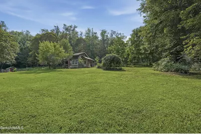 427 State St, North Adams, MA 01247 - Photo 23