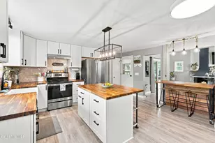 427 State St, North Adams, MA 01247 - Photo 29