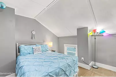 427 State St, North Adams, MA 01247 - Photo 59