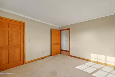 175 Oak Hill, North Adams, MA 01247 - Photo 33