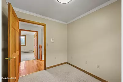 175 Oak Hill, North Adams, MA 01247 - Photo 35
