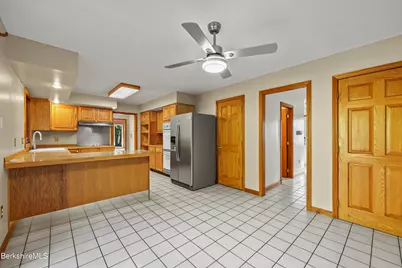 175 Oak Hill, North Adams, MA 01247 - Photo 7