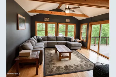 118 Meadowview Dr, Cheshire, MA 01225 - Photo 11