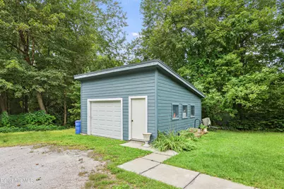 253 North St, Williamstown, MA 01267 - Photo 35