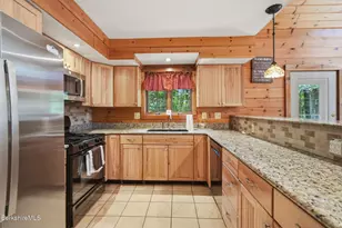 35 S Ext Rd, Peru, MA 01235 - Photo 7