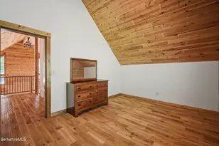 35 S Ext Rd, Peru, MA 01235 - Photo 25