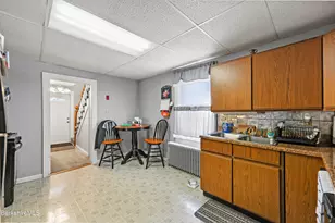 21 Terrace Ave, Pittsfield, MA 01201 - Photo 9