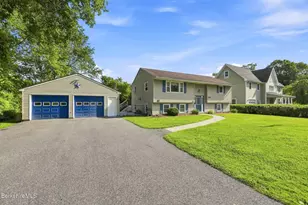 136 Cadwell Rd, Pittsfield, MA 01201 - Photo 5