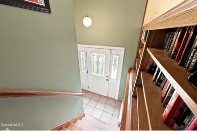 136 Cadwell Rd, Pittsfield, MA 01201 - Photo 9
