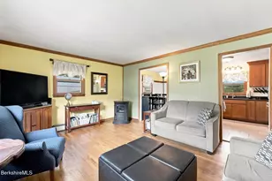 136 Cadwell Rd, Pittsfield, MA 01201 - Photo 11