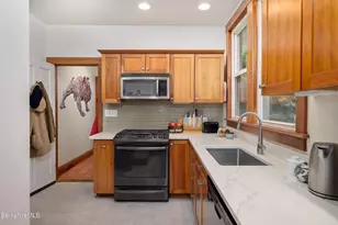21 Cherry St, North Adams, MA 01247 - Photo 13