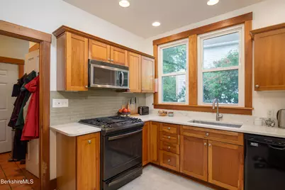21 Cherry St, North Adams, MA 01247 - Photo 15