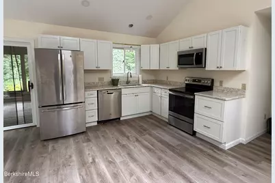 233 Gentian Hollow, Becket, MA 01223 - Photo 7