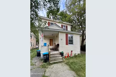39 Hull Ave, Pittsfield, MA 01201 - Photo 3