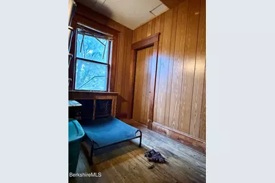 39 Hull Ave, Pittsfield, MA 01201 - Photo 15