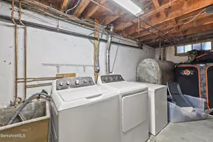 198 Allengate Ave, Pittsfield, MA 01201 - Photo 25