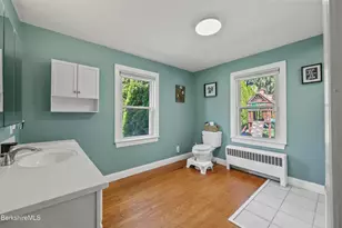 198 Allengate Ave, Pittsfield, MA 01201 - Photo 17