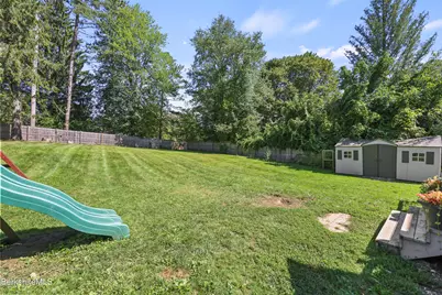 198 Allengate Ave, Pittsfield, MA 01201 - Photo 33