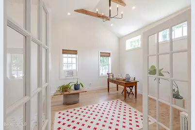 27 Rosseter St, Great Barrington, MA 01230 - Photo 9